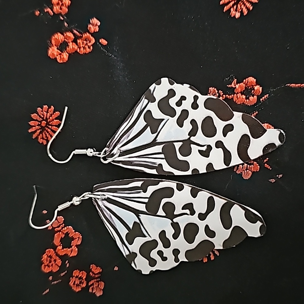Butterfly wing earrings NIP